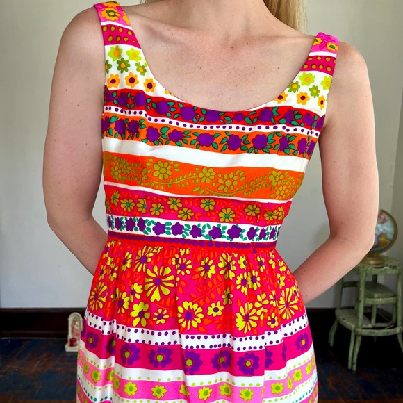 Vintage 60s 70s Psychedelic Hippie Floral Maxi Sleeveless Dress / Small - Picture 2 of 9